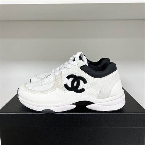 chanel sneaker damen weiss|Chanel black and white sneakers.